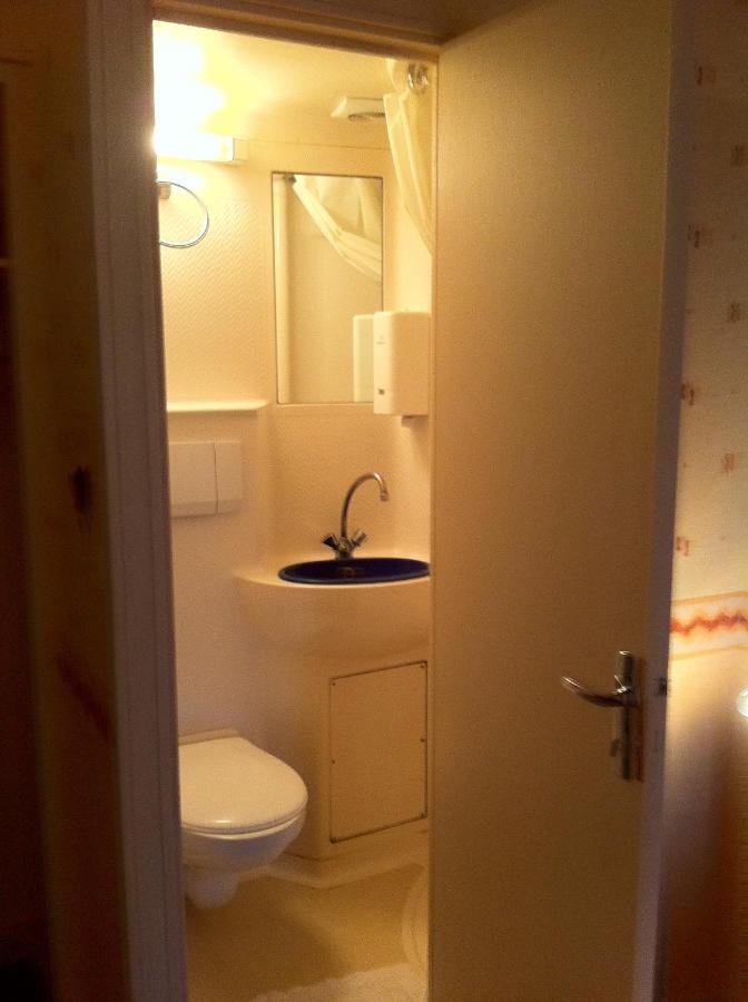 L'Escapade Hotel Carentan Room photo